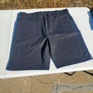 Men's black size 44 Levi's shorts